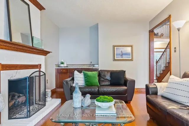 Additional image 16 of 411 Freeman Cres