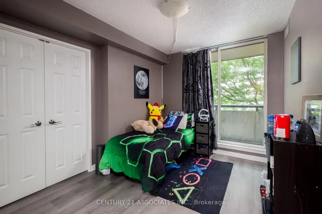 Additional image 23 of 5 Lisa St Unit 402