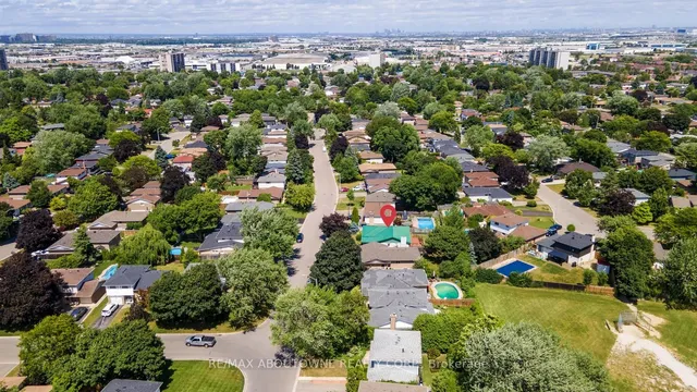 Additional image 40 of 15 Lockton Cres