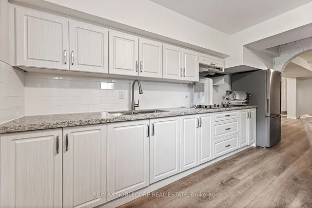 Additional image 29 of 10201 Clarkway Dr