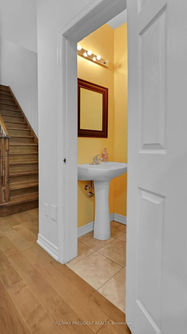 Additional image 37 of 17 Frenchpark Circ