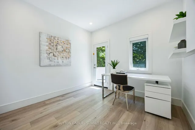 Additional image 30 of 127 Munro Blvd