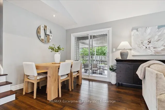 Additional image 19 of 755 Parker Cres