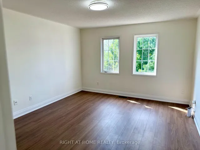 Additional image 25 of 32 Hocken Crt