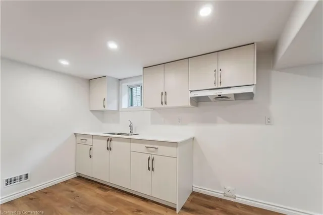 Additional image 26 of 387 Weir St