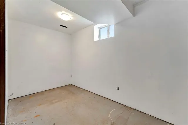 Additional image 32 of 2084 6th Concession Rd