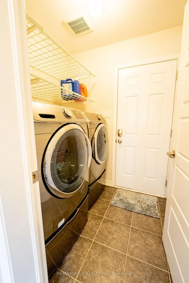 Additional image 11 of 8 Metro Cres