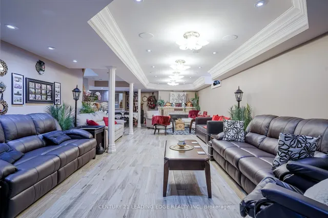 Additional image 45 of 31 Candlebrook Cres