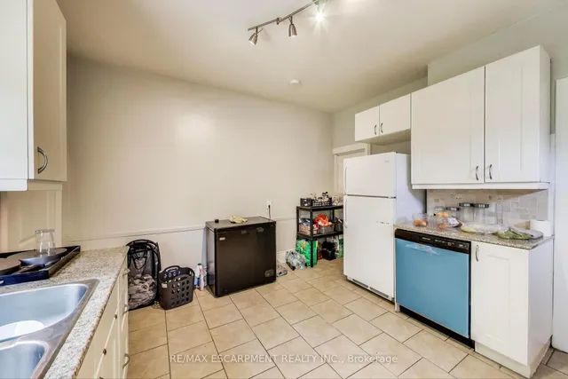 Additional image 9 of 8 Madison Ave