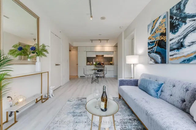 Additional image 14 of 159 Dundas St Unit 611