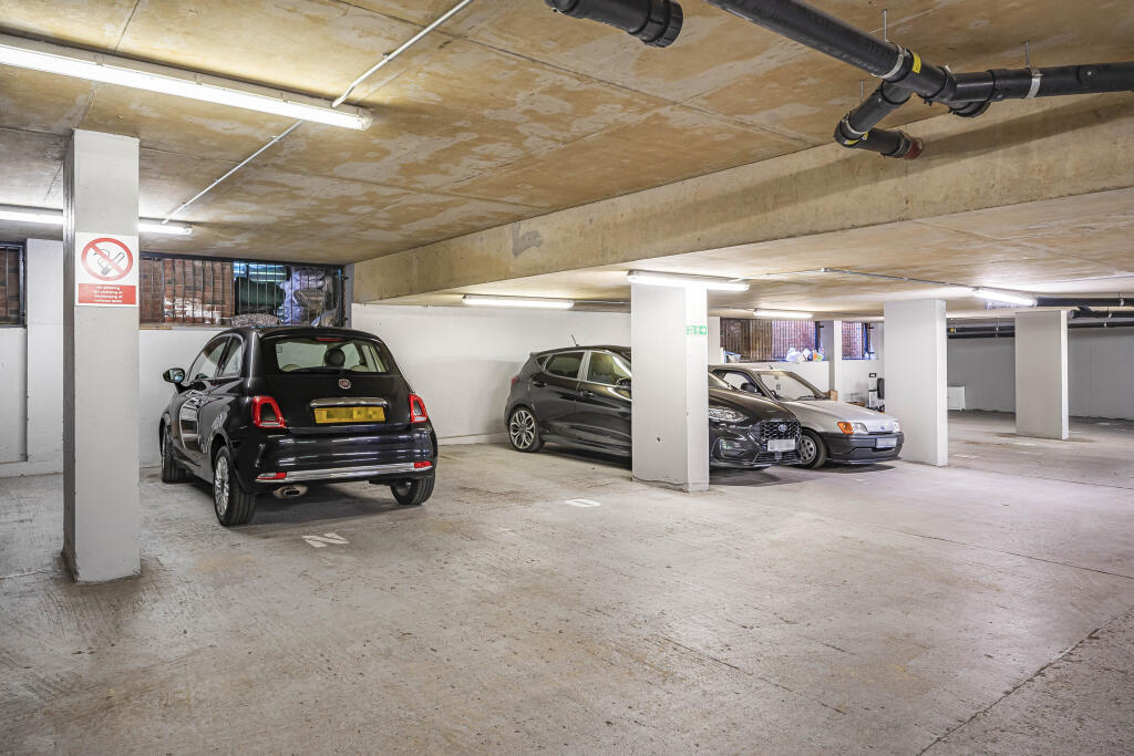 Additional image 16 of Church Street, Welwyn, AL6