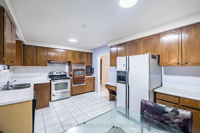 Additional image 13 of 233 Faywood Blvd