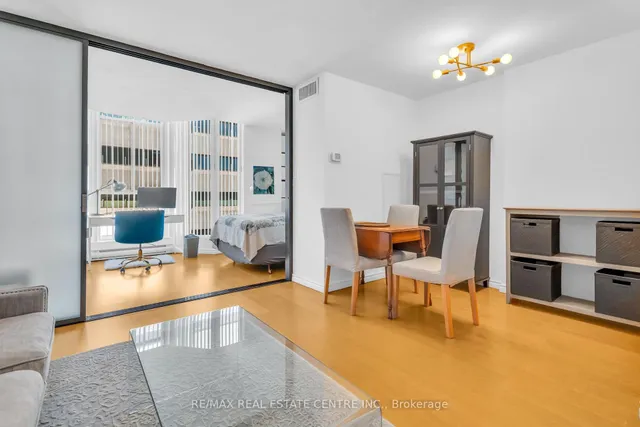 Additional image 15 of 55 Centre Ave Unit 2504