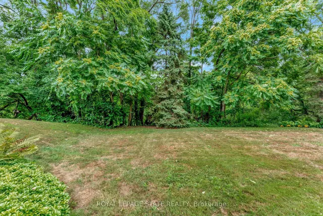 Additional image 37 of 30 Osler Dr Unit 12