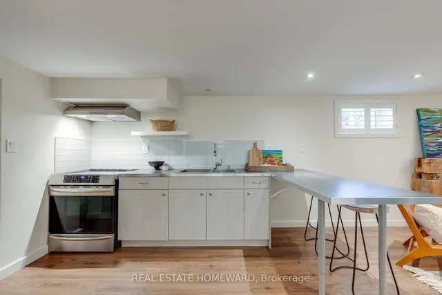 Additional image 35 of 52 Harewood Ave