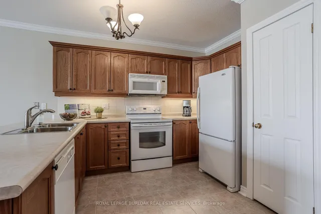 Additional image 8 of 1998 Ironstone Dr Unit 410