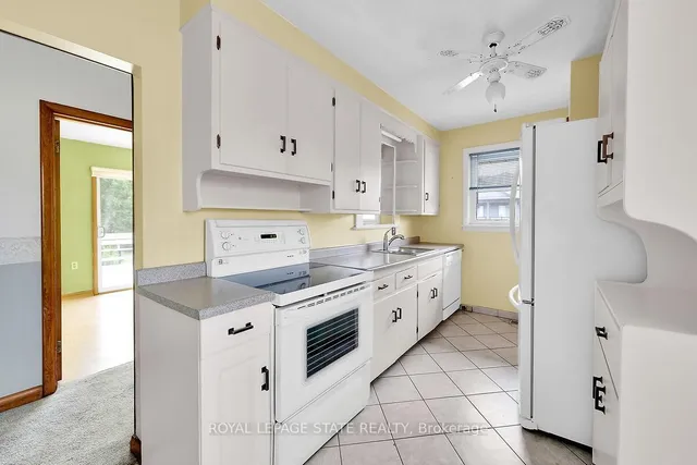 Additional image 8 of 220 Winona Rd