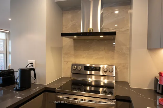 Additional image 4 of 222 Jackson St Unit 802