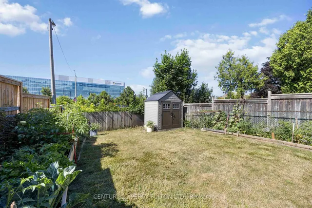 Additional image 29 of 17 Woodsview Ave