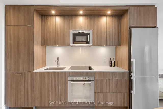 Additional image 6 of 30 Inn On The Park Unit 808