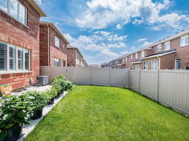 Additional image 49 of 1454 Chretien St