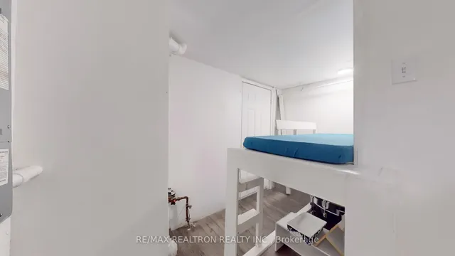 Additional image 41 of 878 Delgado Dr