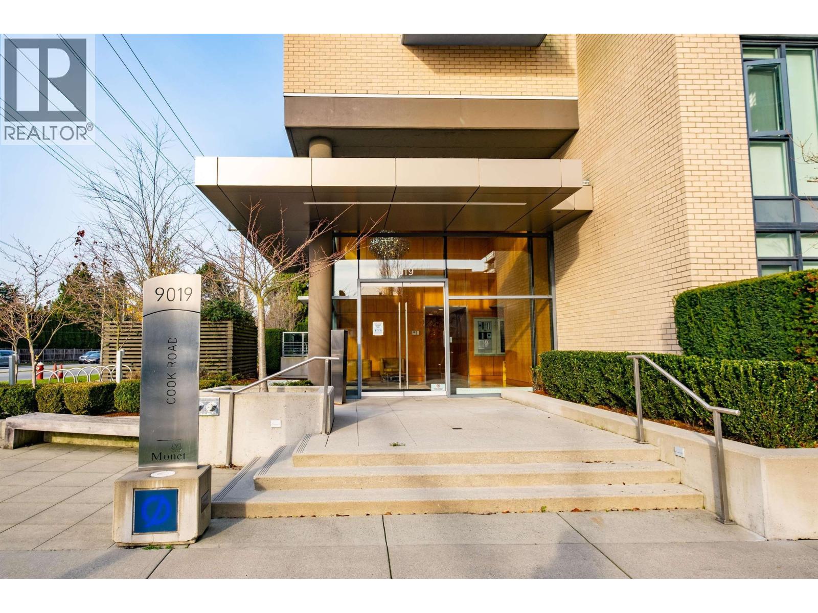 503 9019 COOK ROAD|Richmond, British Columbia V6Y0G6