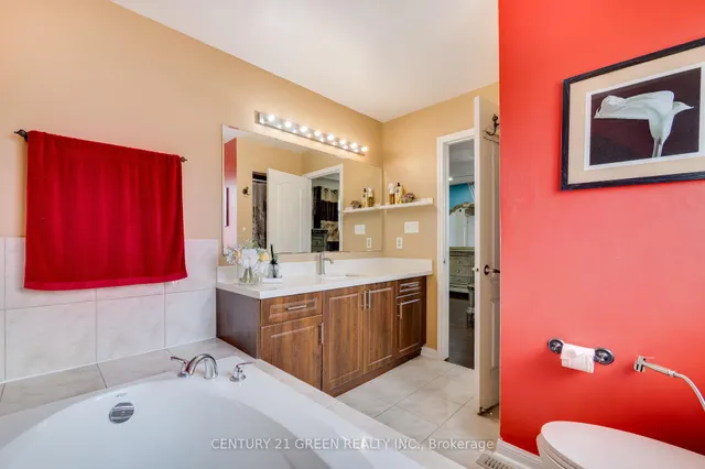 Additional image 36 of 1107 Barr Cres