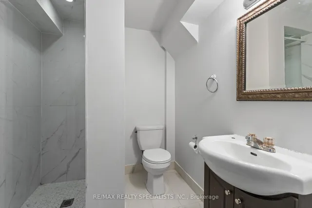 Additional image 42 of 38 Stephanie Ave