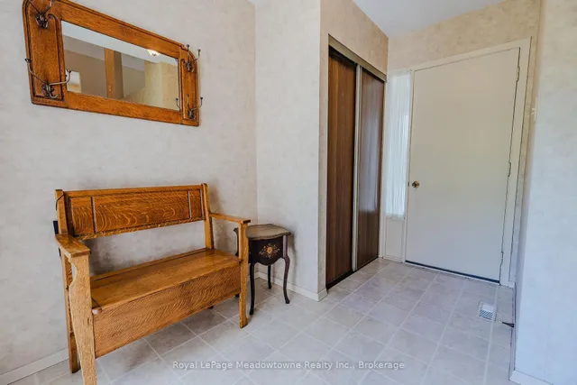 Additional image 6 of 840 Cedarbrae Ave