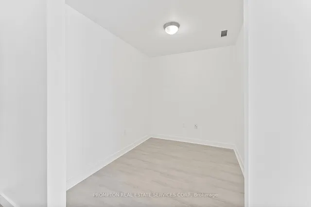 Additional image 22 of 10 Navy Wharf Crt Unit 1101