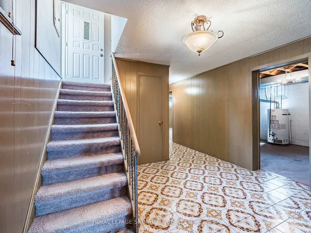 Additional image 18 of 125 Decarie Circ