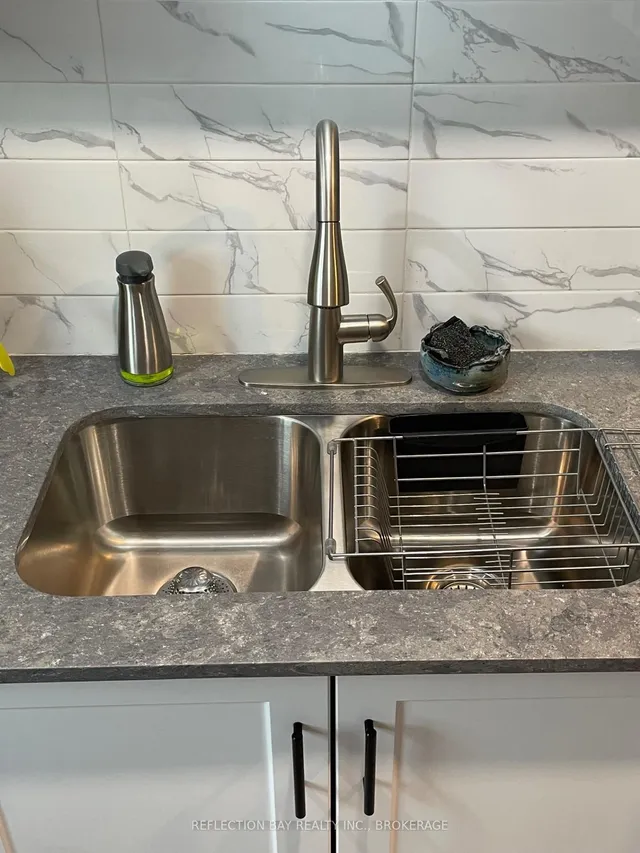 Additional image 13 of 5 Applewood Ave Unit 8