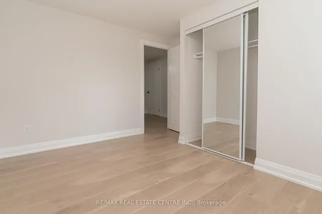 Additional image 25 of 29 Geraldine Crt