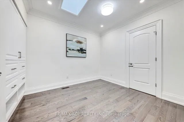 Additional image 23 of 71 Lillington Ave