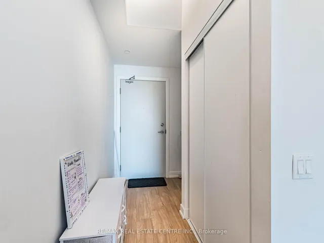 Additional image 24 of 215 VETERANS Dr Unit 211