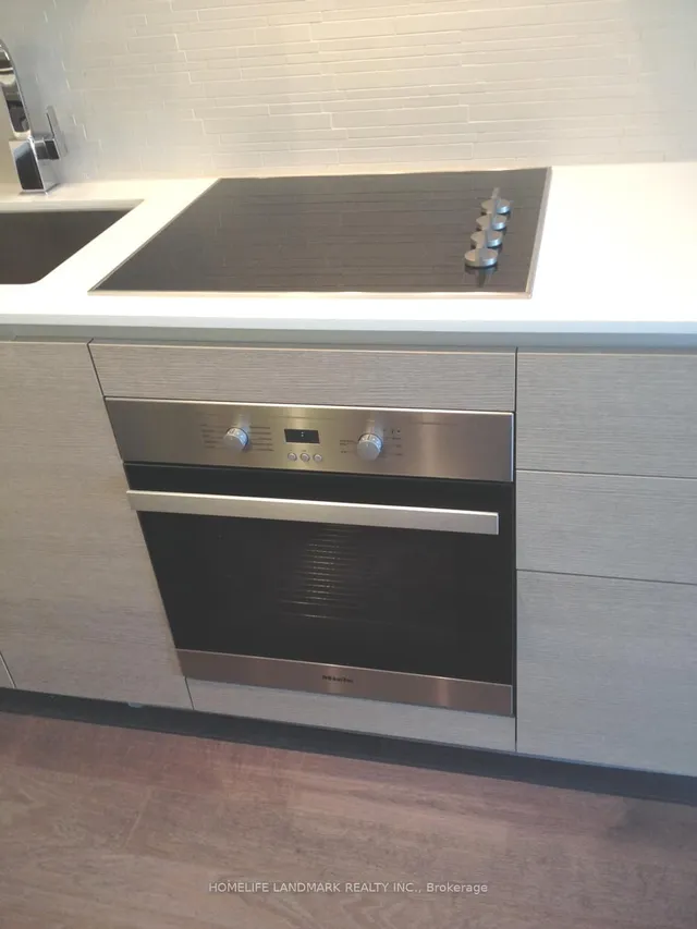 Additional image 7 of 200 Bloor St Unit 702