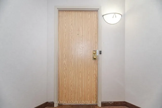 Additional image 5 of 25 Trailwood Dr Unit 402