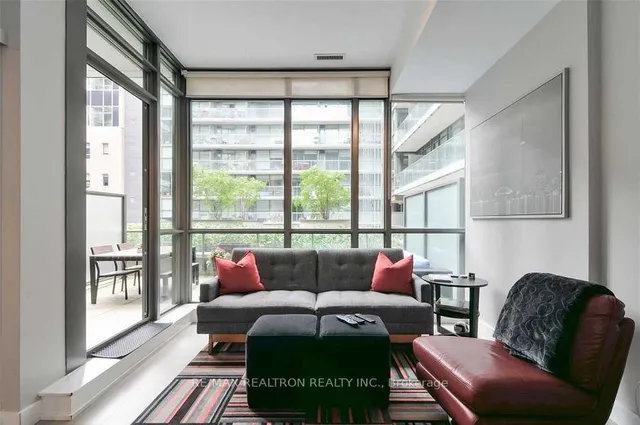 Additional image 4 of 8 Charlotte St Unit 214