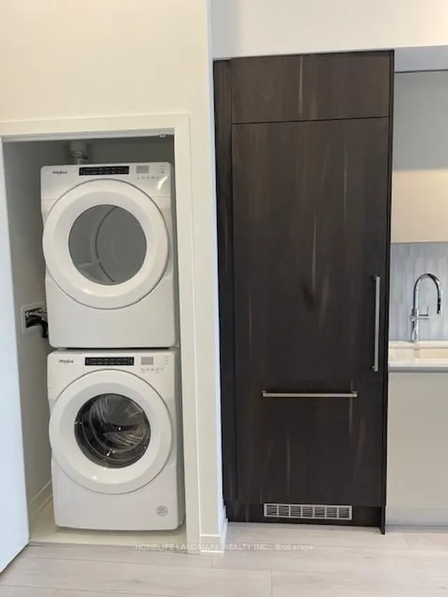 Additional image 24 of 395 Dundas St Unit 216