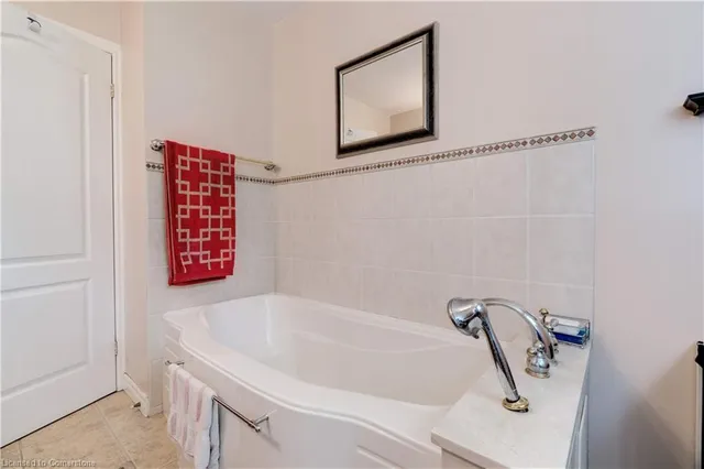 Additional image 19 of 1380 4th Concession Rd