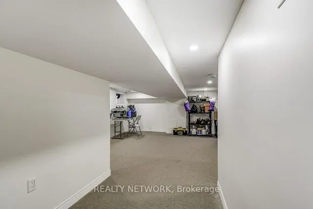 Additional image 32 of 88 Rosslyn Ave