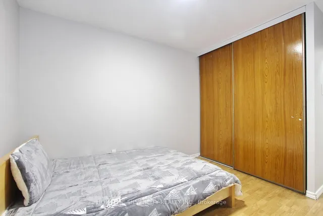 Additional image 28 of 3555 Derry Rd Unit 206