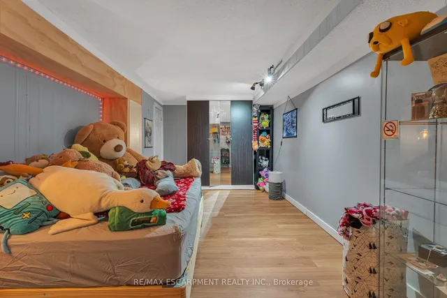 Additional image 35 of 316 Fennell Ave