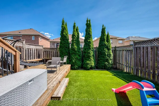 Additional image 37 of 658 Rossellini Dr