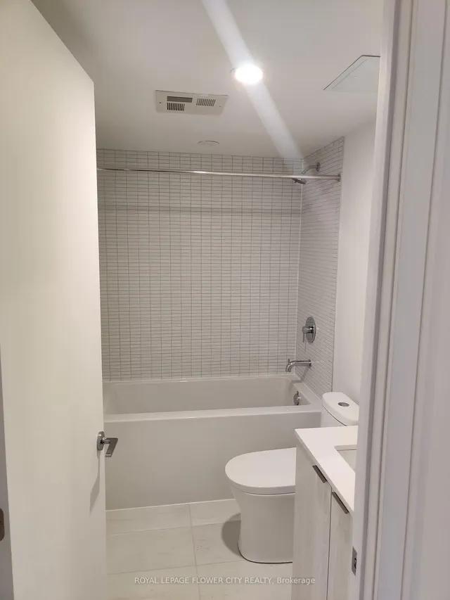 Additional image 11 of 1 Jarvis St Unit 311