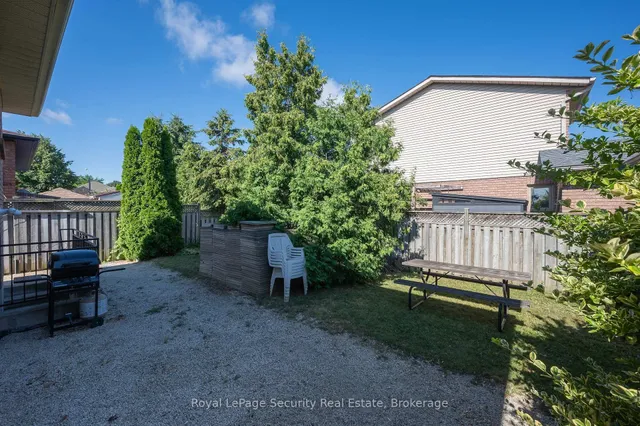 Additional image 43 of 107 Fairington Cres