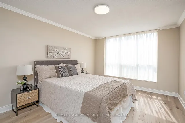 Additional image 16 of 442 Maple Ave Unit 408