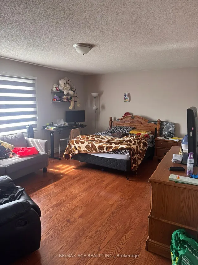 Additional image 13 of 26 Brownridge Crt