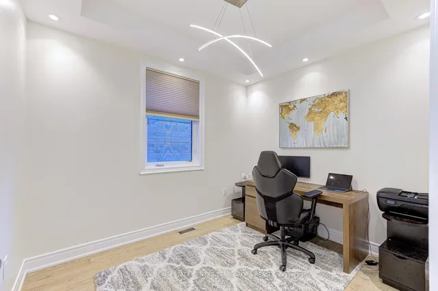 Additional image 19 of 17 Frost St